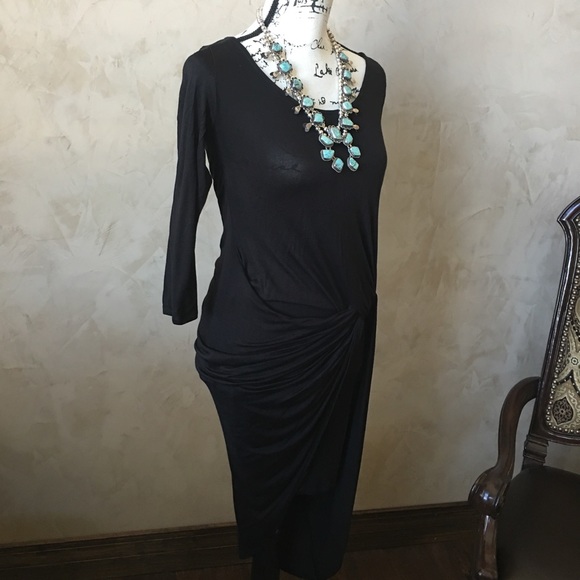 Black Knot Dress - Picture 4 of 5